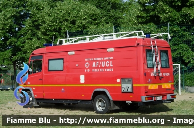 Mercedes-Benz Vario 814D
Vigili del Fuoco
Comando Provinciale di Prato
AutoFurgone/Unità di Crisi Locale allestimento Bai
VF 23823
Parole chiave: Mercedes_Benz Vario_814D VF23823