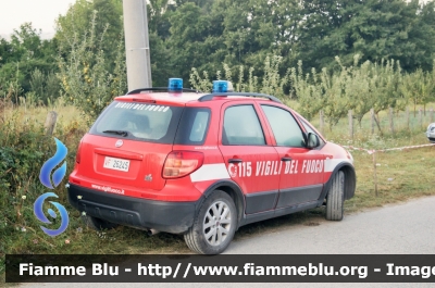 Fiat Sedici 
Vigili del Fuoco
Comando Provinciale di Roma - Via Genova
VF 26245

Emergenza Terremoto Amatrice
Parole chiave: Fiat_Sedici Vigili_del_Fuoco VF_26245