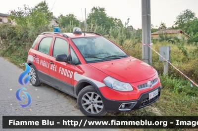 Fiat Sedici 
Vigili del Fuoco
Comando Provinciale di Roma - Via Genova
VF 26245

Emergenza Terremoto Amatrice
Parole chiave: Fiat_Sedici Vigili_del_Fuoco VF_26245