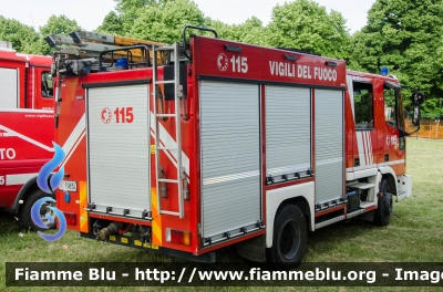 Iveco CityEuroFire 100E21 I serie
Vigili del Fuoco
Comando Provinciale di Prato
Distaccamento Permanente di Montemurlo
AutoPompaSerbatoio allestimento Iveco-Magirus
VF 19834
Parole chiave: Iveco CityEuroFire_100E21_Iserie VF19834