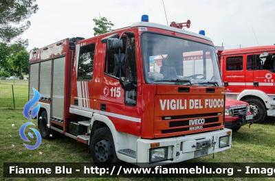 Iveco CityEuroFire 100E21 I serie
Vigili del Fuoco
Comando Provinciale di Prato
Distaccamento Permanente di Montemurlo
AutoPompaSerbatoio allestimento Iveco-Magirus
VF 19834
Parole chiave: Iveco CityEuroFire_100E21_Iserie VF19834