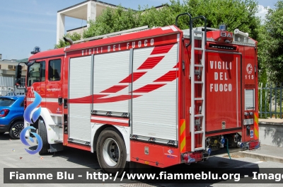 Man TGM 15.250 II serie
Vigili del Fuoco
Comando Provinciale di Prato
AutoPompaSerbatoio allestimento BAI
VF 29927
Parole chiave: Man TGM_15_250_IIserie VF29927