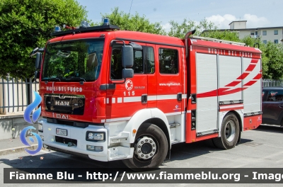 Man TGM 15.250 II serie
Vigili del Fuoco
Comando Provinciale di Prato
AutoPompaSerbatoio allestimento BAI
VF 29927
Parole chiave: Man TGM_15_250_IIserie VF29927