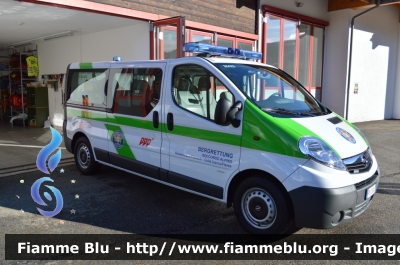 Opel Vivaro
Soccorso Alpino Alpenverein Alto Adige
Sezione Colle Isarco/Fleres
Bergrettungsdienst im Alpenverein Südtirol 
Sektion Gossensass/Pflersch
PC ZS 0LS
Parole chiave: Opel Vivaro PCZS0LS