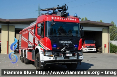 Scania XT P500 6x6
Vigili del Fuoco
Comando Provinciale di Firenze
Distaccamento Aeroportuale di Peretola
Antincendio Aereoportuale 
AutoIdroSchiumaPolvere Efestus X6 allestimento Bai
VF 29881
Parole chiave: Scania XT_P500_6x6 VF29881