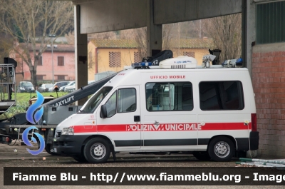 Fiat Ducato III serie
Polizia Municipale San Miniato 
Ufficio Mobile
Allestito Ciabilli
POLIZIA LOCALE 
YA 949 AA
Parole chiave: Fiat Ducato_IIIserie Polizia_Municipale_San_Miniato POLIZIA_LOCALE YA_949_AA