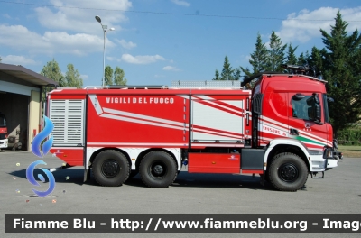 Scania XT P500 6x6
Vigili del Fuoco
Comando Provinciale di Firenze
Distaccamento Aeroportuale di Peretola
Antincendio Aereoportuale 
AutoIdroSchiumaPolvere Efestus X6 allestimento Bai
VF 29881
Parole chiave: Scania XT_P500_6x6 VF29881