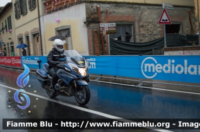 Bmw R1200RT II serie
Polizia di Stato
Polizia Stradale
in scorta al Giro d'Italia 2016
POLIZIA G2664
Parole chiave: Bmw R1200RT_IIserie POLIZIAG2664