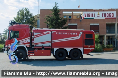 Scania XT P500 6x6
Vigili del Fuoco
Comando Provinciale di Firenze
Distaccamento Aeroportuale di Peretola
Antincendio Aereoportuale
AutoIdroSchiumaPolvere Efestus X6 allestimento Bai
VF 29881
Parole chiave: Scania XT_P500_6x6 VF29881