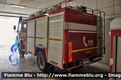 Mercedes-Benz 1117
Vigili del Fuoco
Unione Distrettuale di Bolzano
Corpo Volontario di Oltrisarco Aslago - Bolzano
Freiwillige Feuerwehr Oberau Haslach - Bozen
AutoPompa Serbatoio allestimento Baribbi
VF 16K BZ
Parole chiave: Mercedes_Benz 1117 Vigili_del_Fuoco Corpo_Volontario_Oltrisarco VF_16K_BZ