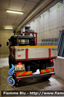 Mercedes-Benz Unimog U411.119
Vigili del Fuoco
Unione Distrettuale di Bolzano
Corpo Volontario di Oltrisarco Aslago - Bolzano
Freiwillige Feuerwehr Oberau Haslach - Bozen
VF 1ZL BZ
Parole chiave: Mercedes-Benz Unimog_U411.119 VF1ZLBZ