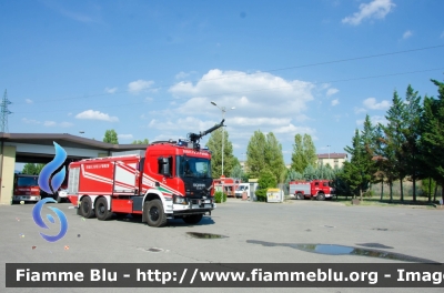 Scania XT P500 6x6
Vigili del Fuoco
Comando Provinciale di Firenze
Distaccamento Aeroportuale di Peretola
Antincendio Aereoportuale
AutoIdroSchiumaPolvere Efestus X6 allestimento Bai
VF 29881
Parole chiave: Scania XT_P500_6x6 VF29881