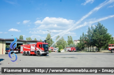 Scania XT P500 6x6
Vigili del Fuoco
Comando Provinciale di Firenze
Distaccamento Aeroportuale di Peretola
Antincendio Aereoportuale
AutoIdroSchiumaPolvere Efestus X6 allestimento Bai
VF 29881
Parole chiave: Scania XT_P500_6x6 VF29881