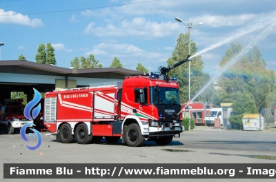 Scania XT P500 6x6
Vigili del Fuoco
Comando Provinciale di Firenze
Distaccamento Aeroportuale di Peretola
Antincendio Aereoportuale
AutoIdroSchiumaPolvere Efestus X6 allestimento Bai
VF 29881
Parole chiave: Scania XT_P500_6x6 VF29881