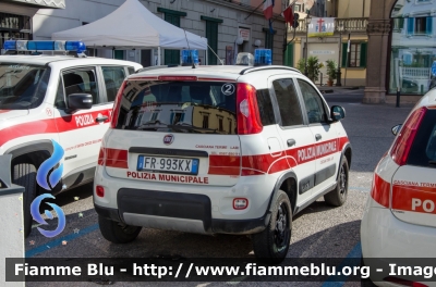 Fiat Nuova Panda 4x4 II serie
Polizia Municipale Casciana Terme Lari (PI)
Allestita Ciabilli
Parole chiave: Fiat Nuova_Panda_4x4_IIserie