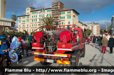 Iveco VM90
Vigili del Fuoco
Comando Provinciale di Lucca
Distaccamento di Viareggio
VF 18097
Parole chiave: Iveco VM90 VF18097