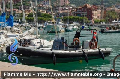 Gommone GC B92
Guardia Costiera
GC B92
Parole chiave: Gommone_GCB92