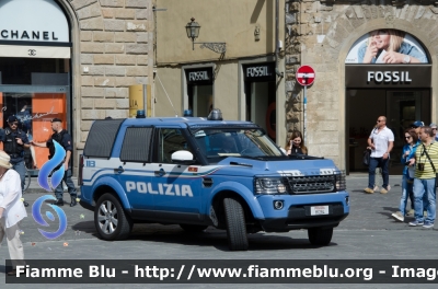 Land Rover Discovery 4
Polizia di Stato
Reparto Mobile
Allestimento Marazzi 
Decorazione Grafica Artlantis
POLIZIA M1284
Parole chiave: Land Rover_Discovery4 Polizia_di_Stato POLIZIA_M1284