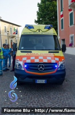 Mercedes-Benz Sprinter III serie Restyle
Misericordia di Cinigiano (GR)
Allestita Ambulanz Mobile
Parole chiave: Mercedes_Benz Sprinter_IIIserie Restyle