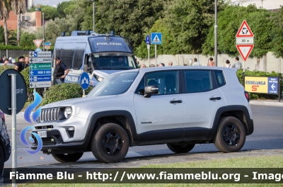 Jeep Renegade restyle
Esercito italiano
EI DE 575
Parole chiave: Jeep_Renegade restyle EIDE575