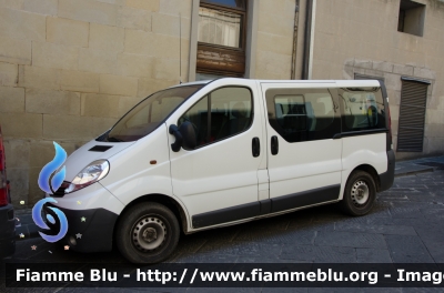 Opel Vivaro I serie
Vigili Del Fuoco
Comando Provinciale Di Pistoia
Automezzo acquisito da confisca
VF 27179
Parole chiave: Opel Vivaro_Iserie VF27179