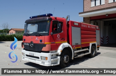 Mercedes-Benz Atego 1828 I serie
Vigili del Fuoco
Comando Provinciale di Grosseto
Distaccamento di Orbetello
AutoBottePompa allestimento Bai
VF 22449
Parole chiave: Mercedes_Benz Atego_1828_Iserie VF22449