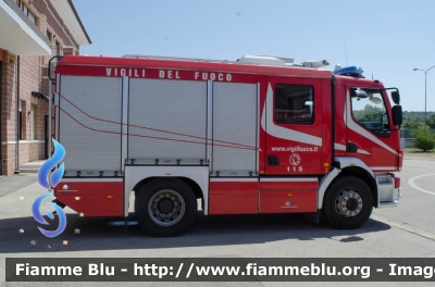 Volvo FL 280 III serie
Vigili del Fuoco
Comando Provinciale di Grosseto
Distaccamento di Orbetello
AutoPompaSerbatoio allestimento BAI
VF 25963
Parole chiave: Volvo FL_280_IIIserie VF25963