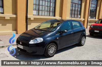 Fiat Grande Punto
Carabinieri 
CC DD 639
Parole chiave: Fiat Grande_Punto Carabinieri CCDD639