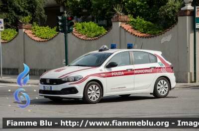 Fiat Nuova Tipo restyle
02 - Polizia Municipale Pietrasanta (LU)
Allestimento Elevox
POLIZIA LOCALE YA 437 AS
Parole chiave: Fiat Nuova_Tipo restyle POLIZIALOCALE YA437AS