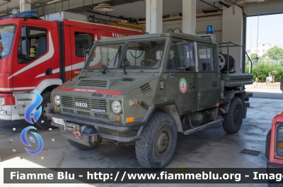 Iveco VM90
Vigili del Fuoco
Comando Provinciale di Grosseto
Distaccamento di Orbetello
Servizio Antincendio Boschivo
Ex Corpo Forestale dello Stato
VF 28126
Parole chiave: Iveco_VM90 VF28126