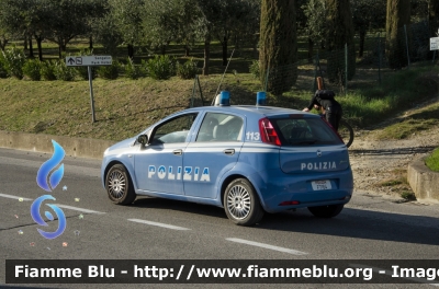 Fiat Grande Punto
Polizia di Stato
POLIZIA F7164
Parole chiave: Fiat Grande_Punto POLIZIA_F7164