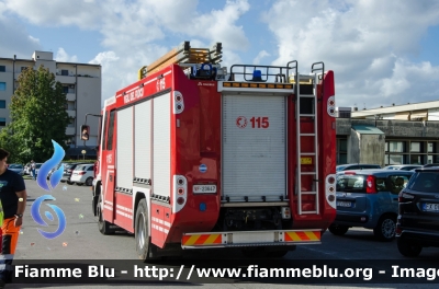 Iveco Stralis AF190S40 I serie
Vigili del Fuoco
Comando Provinciale di Lucca
AutoPompaSerbatoio allestimento Iveco-Magirus
VF 23647
Parole chiave: Iveco Stralis_AF190S40_Iserie VF23647