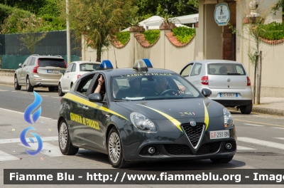 Alfa Romeo Nuova Giulietta restyle
Guardia di Finanza
Allestita NCT Nuova Carrozzeria Torinese
Decorazione Grafica Artlantis
GdiF 291 BN
Parole chiave: Alfa_Romeo Nuova_Giulietta restyle GdiF291BN