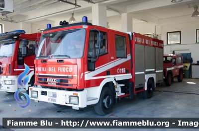 Iveco City2000 100E21 I serie
Vigili del Fuoco
 Comando Provinciale di Siena
 Distaccamento Permanente di Montalcino
 AutoPompaSerbatoio allestimento Iveco-Magirus
 VF 20946
Parole chiave: Iveco City_2000_100E21_Iserie VF20946