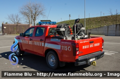 Isuzu D-Max II serie
Vigili del Fuoco
Comando Provinciale di Siena
Distaccamento Permanente di Montalcino
Allestito Divitec 
VF 28040
Parole chiave: Isuzu D_Max_IIserie VF28040