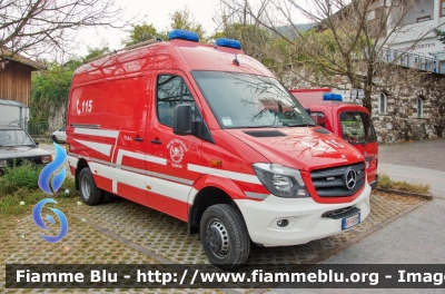 Mercedes-Benz Sprinter 4x4 III serie restyle
Vigili del Fuoco
Unione Distrettuale Bassa Atesina
Corpo Volontario di Termeno (BZ)
Freiwillige Feuerwehr Tramin
Allestito Rosenbauer
VF FW38M
Parole chiave: Mercedes-Benz Sprinter_4x4_IIIserie_restyle VFFW38M