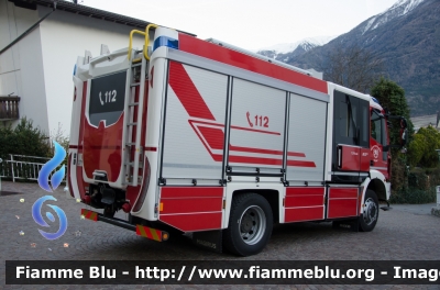 Iveco EuroCargo 4x4 150-320 IV serie
Vigili del Fuoco
 Unione Distrettuale della Bassa Val Venosta
 Corpo Volontario di Vezzano
 Freiwillige Feuerwehr Vetzan
 Allestimento Magirus Lohr
 VF 27Y BZ
Parole chiave: Iveco EuroCargo_4x4_150_320_IVserie VF27YBZ