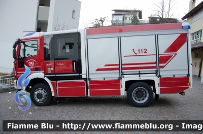 Iveco EuroCargo 4x4 150-320 IV serie
Vigili del Fuoco
 Unione Distrettuale della Bassa Val Venosta
 Corpo Volontario di Vezzano
 Freiwillige Feuerwehr Vetzan
 Allestimento Magirus Lohr
 VF 27Y BZ
Parole chiave: Iveco EuroCargo_4x4_150_320_IVserie VF27YBZ