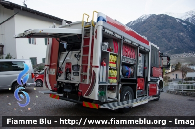 Iveco EuroCargo 4x4 150-320 IV serie
Vigili del Fuoco
 Unione Distrettuale della Bassa Val Venosta
 Corpo Volontario di Vezzano
 Freiwillige Feuerwehr Vetzan
 Allestimento Magirus Lohr
 VF 27Y BZ
Parole chiave: Iveco EuroCargo_4x4_150_320_IVserie VF27YBZ