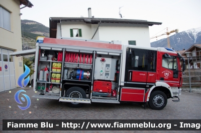 Iveco EuroCargo 4x4 150-320 IV serie
Vigili del Fuoco
 Unione Distrettuale della Bassa Val Venosta
 Corpo Volontario di Vezzano
 Freiwillige Feuerwehr Vetzan
 Allestimento Magirus Lohr
 VF 27Y BZ
Parole chiave: Iveco EuroCargo_4x4_150_320_IVserie VF27YBZ