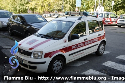 Fiat Nuova Panda I serie
Polizia Municipale Poggibonsi (SI)
Allestita Ciabilli
POLIZIA LOCALE YA 238 AH
Parole chiave: Fiat Nuova_Panda_Iserie POLIZIA_LOCALE YA238AH