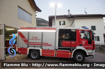 Iveco EuroCargo 4x4 150-320 IV serie
Vigili del Fuoco
 Unione Distrettuale della Bassa Val Venosta
 Corpo Volontario di Vezzano
Freiwillige Feuerwehr Vetzan
 Allestimento Magirus Lohr
 VF 27Y BZ
Parole chiave: Iveco EuroCargo_4x4_150_320_IVserie VF27YBZ