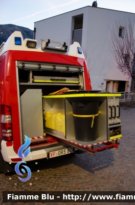 Mercedes-Benz Sprinter III serie
Vigili del Fuoco
 Unione Distrettuale della Bassa Val Venosta
 Corpo Volontario di Vezzano
 Freiwillige Feuerwehr Vetzan
 Allestimento Rosenbauer
 VF 0R3 BZ
Parole chiave: Mercedes_Benz Sprinter_IIIserie VF0R3BZ