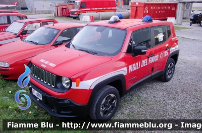 Jeep Renegade
Vigili del Fuoco
Comando Provinciale di La Spezia
VF 28803
Parole chiave: Jeep_Renegade Vigili_del_fuoco Comando_provinciale_La_Spezia VF_28803