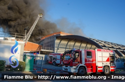 Iveco EuroCargo MaxiCity 180E30 IV serie
Vigili del Fuoco
Comando Provinciale di Firenze
AutoPompaSerbatoio allestimento Magirus
VF 30724
Parole chiave: Iveco EuroCargo_MaxiCity_180E30_IVserie VF30724