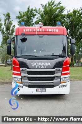 Scania P370 III serie
Vigili del Fuoco
Comando Provinciale di Firenze
Distaccamento Permanente di Firenze Ovest (FI)
AutoBottePompa allestimento Bai
VF 32859
Parole chiave: Scania P370_IIIserie VF32859