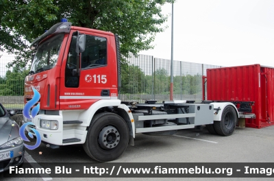 Iveco EuroCargo 180E28 II serie
Vigili del Fuoco
Comando Provinciale di Firenze
Distaccamento Permanente di Firenze Ovest
Nucleo U.S.A.R.
VF 23725
Parole chiave: Iveco EuroCargo_180E28_IIserie VF23725