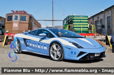 Lamborghini Gallardo II serie Restyle
Polizia di Stato
Polizia Stradale
POLIZIA H3376

Parole chiave: Lamborghini Gallardo_IIserie Restyle Polizia_di_Stato POLIZIA_H3376