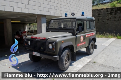 Land Rover Defender 90
Vigili del Fuoco
Comando Provinciale di La Spezia
Ex Corpo Forestale dello Stato
VF 28267
Parole chiave: Land Rover_Defender_90 VF28267