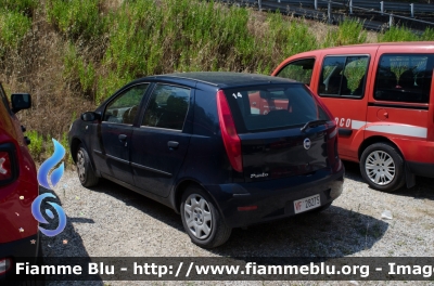 Fiat Punto III serie
Vigili del Fuoco
Comando Provinciale di La Spezia
VF 28275
Parole chiave: Fiat Punto_IIIserie VF28275